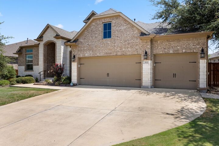 Property Photo:  3832 Stanyan Drive  TX 78681 