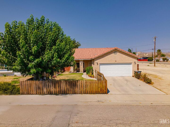 907 Stanislaus Street  Maricopa CA 93252 photo