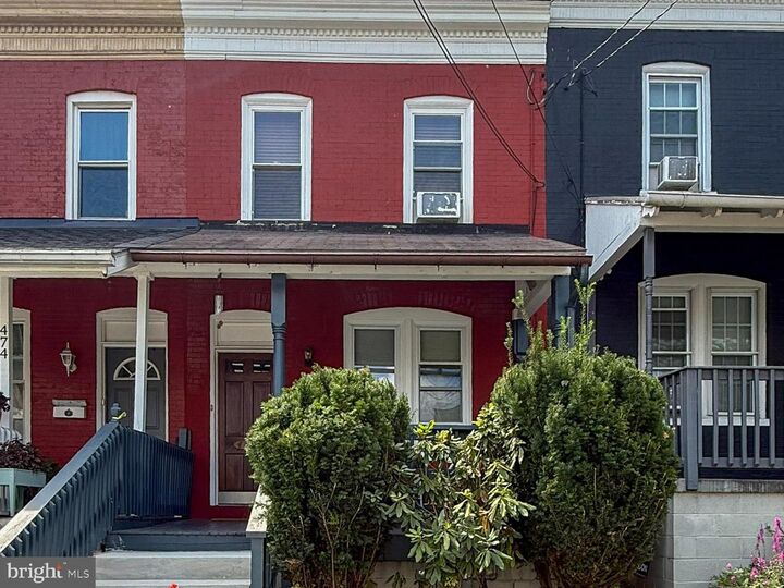 472 New Dorwart Street  Lancaster PA 17603 photo