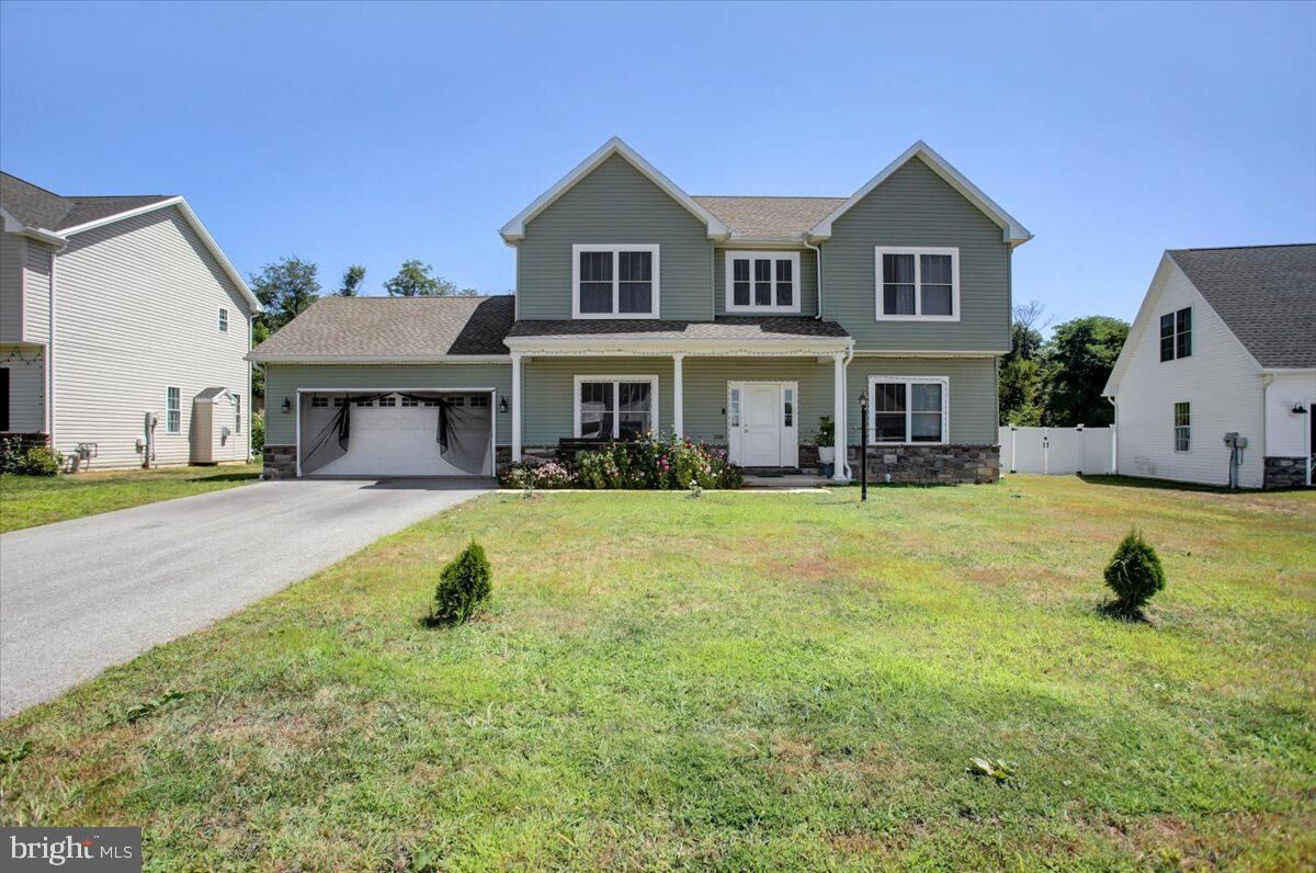 Property Photo: 238 Parkway Drive PA 17065