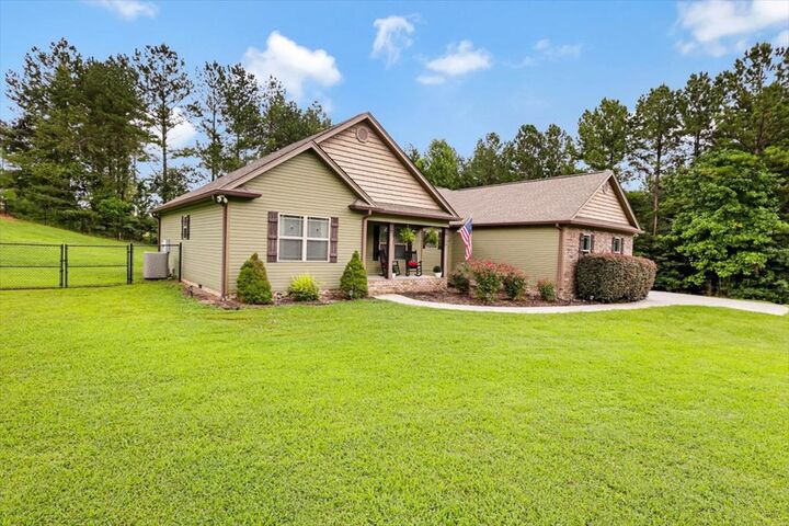 Property Photo: 39 Pole Road GA 30705
