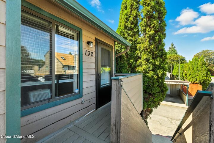 132 E Willow Tree Ln  Hayden ID 83835 photo