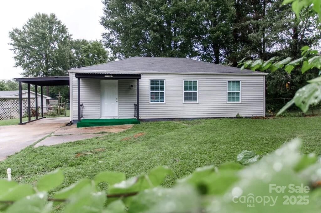 Property Photo:  1103 Amelia Avenue  SC 29732 