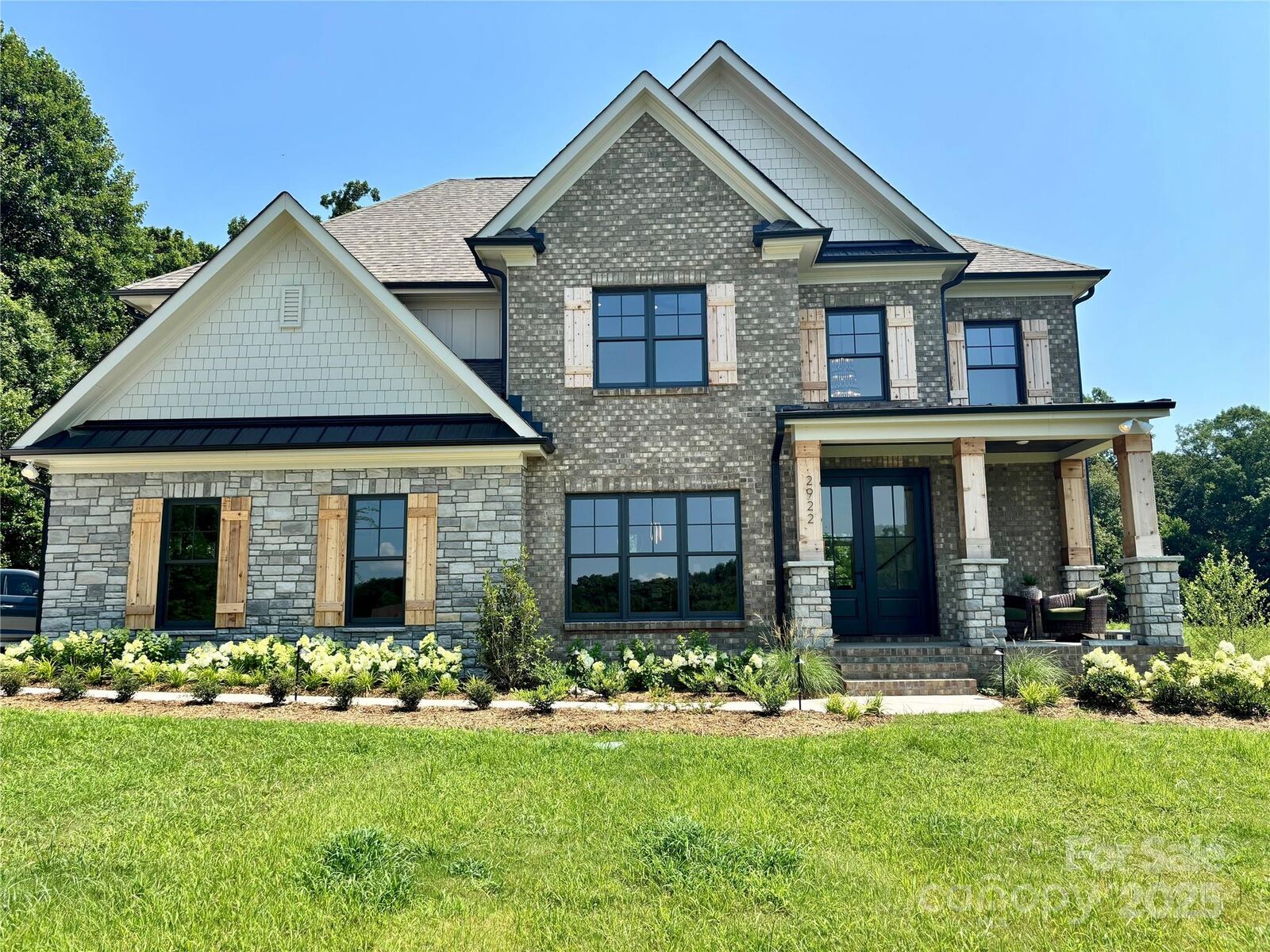 Property Photo: 2922 Gourdvine Drive NC 28103