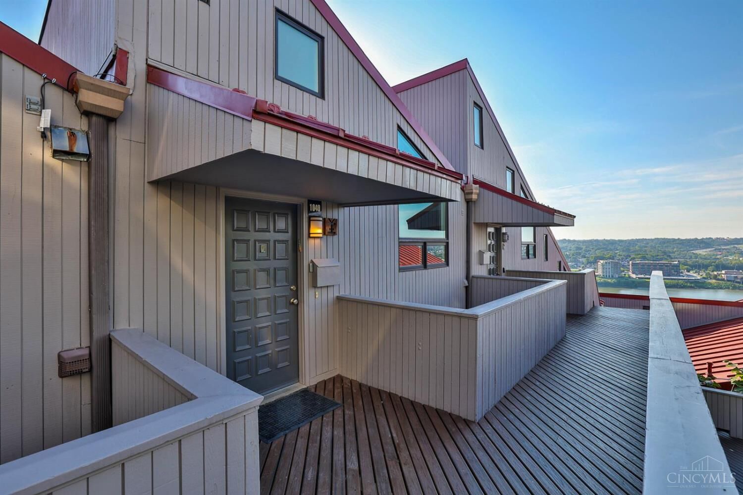Property Photo:  1040 Hatch Street  OH 45202 