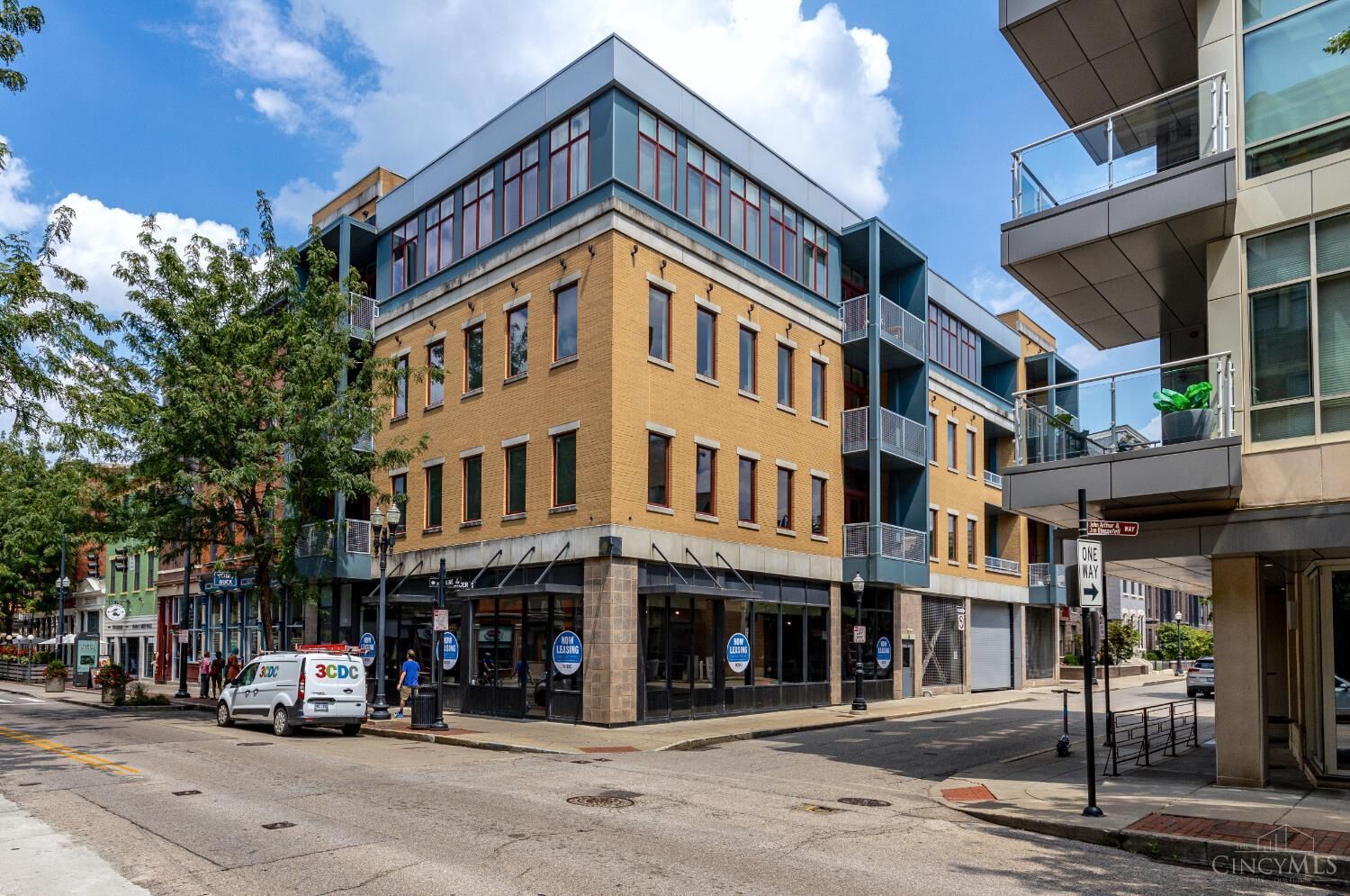 Property Photo: 1326 Vine Street OH 45202