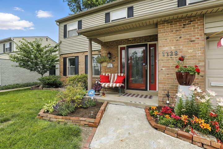 Property Photo:  1128 Oldwick Drive  OH 45215 