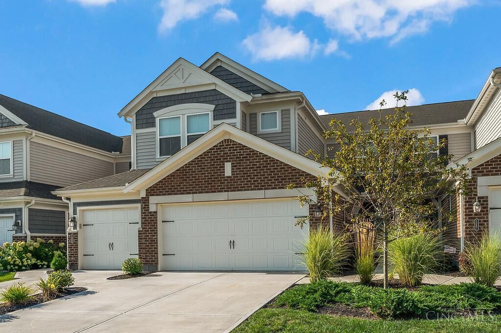 Property Photo: 1255 Lake Run Drive OH 45036