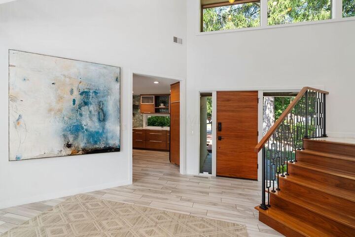 Property Photo: 3050 Carriage Lane OH 43221