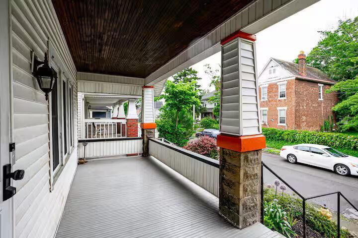 Property Photo: 792 S 18th Street OH 43206