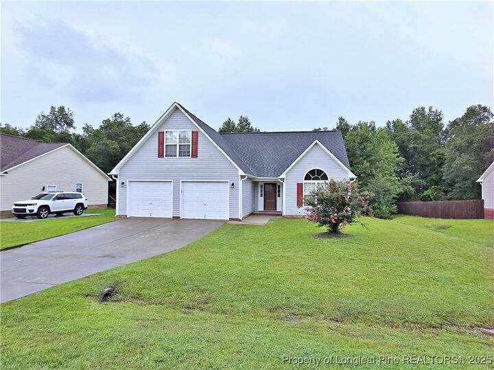 Property Photo: 133 Sanford Court NC 28376
