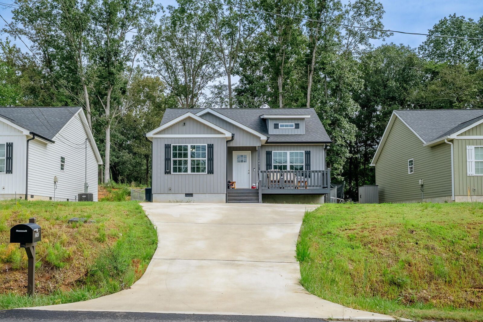 Property Photo:  1401 Eastbrook Southeast Drive SE  GA 30721 