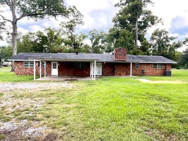 Property Photo:  203 Rapides Station Road  LA 71409 