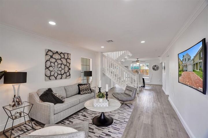 Property Photo:  10010 Loquat St  FL 33025 
