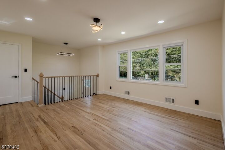 Property Photo:  1683 Lawrence St  NJ 07065 
