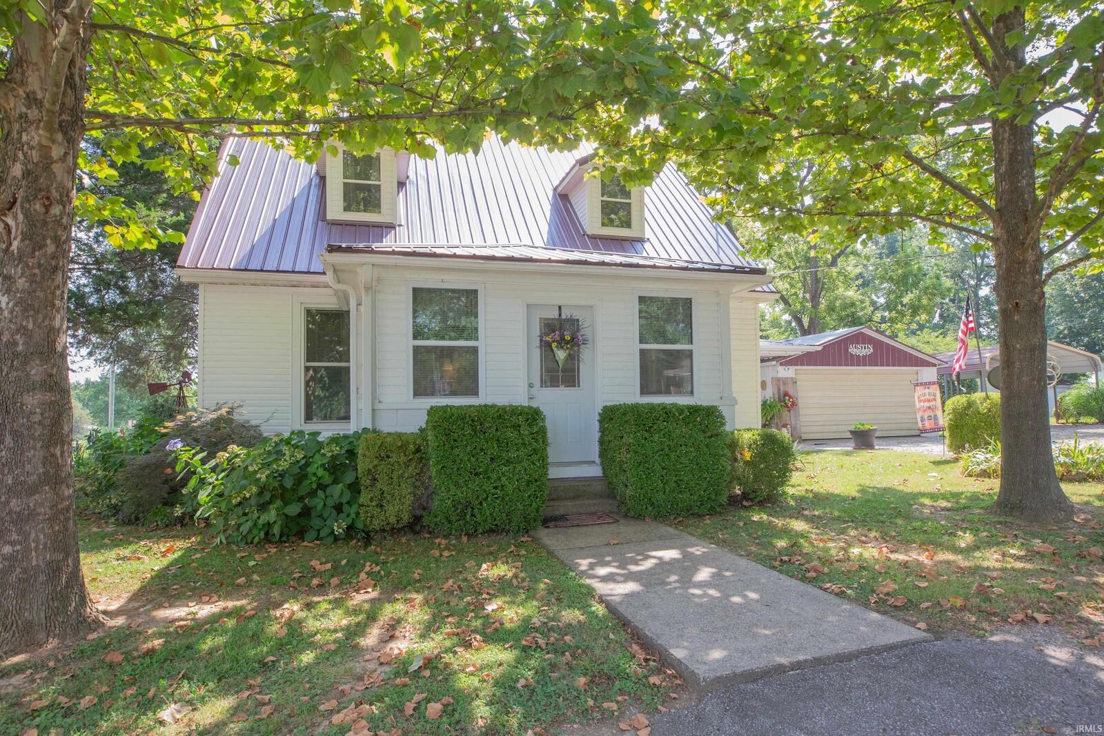 Property Photo:  207 N Smith Street  IN 47665 