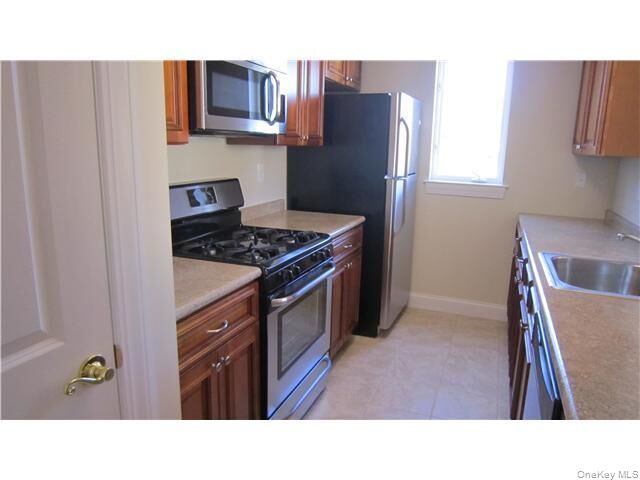 Property Photo:  315 Tondo Circle  NY 10926 