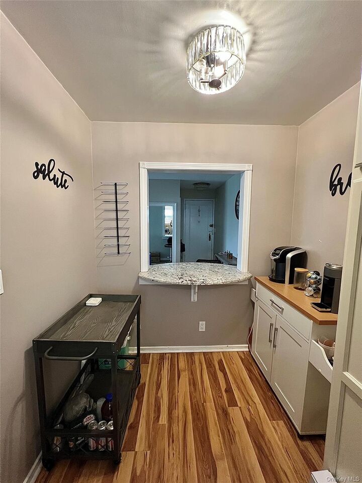 Property Photo:  154 Martling Avenue B4  NY 10591 