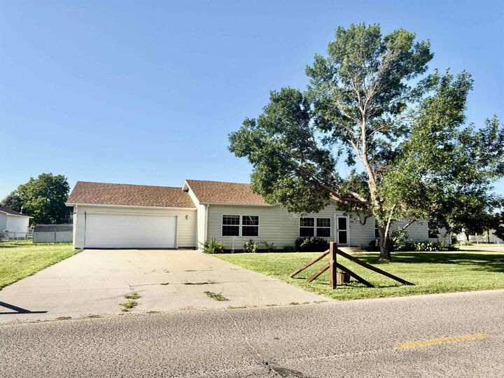 2901 Goldenrod Crt  North Platte NE 69101 photo