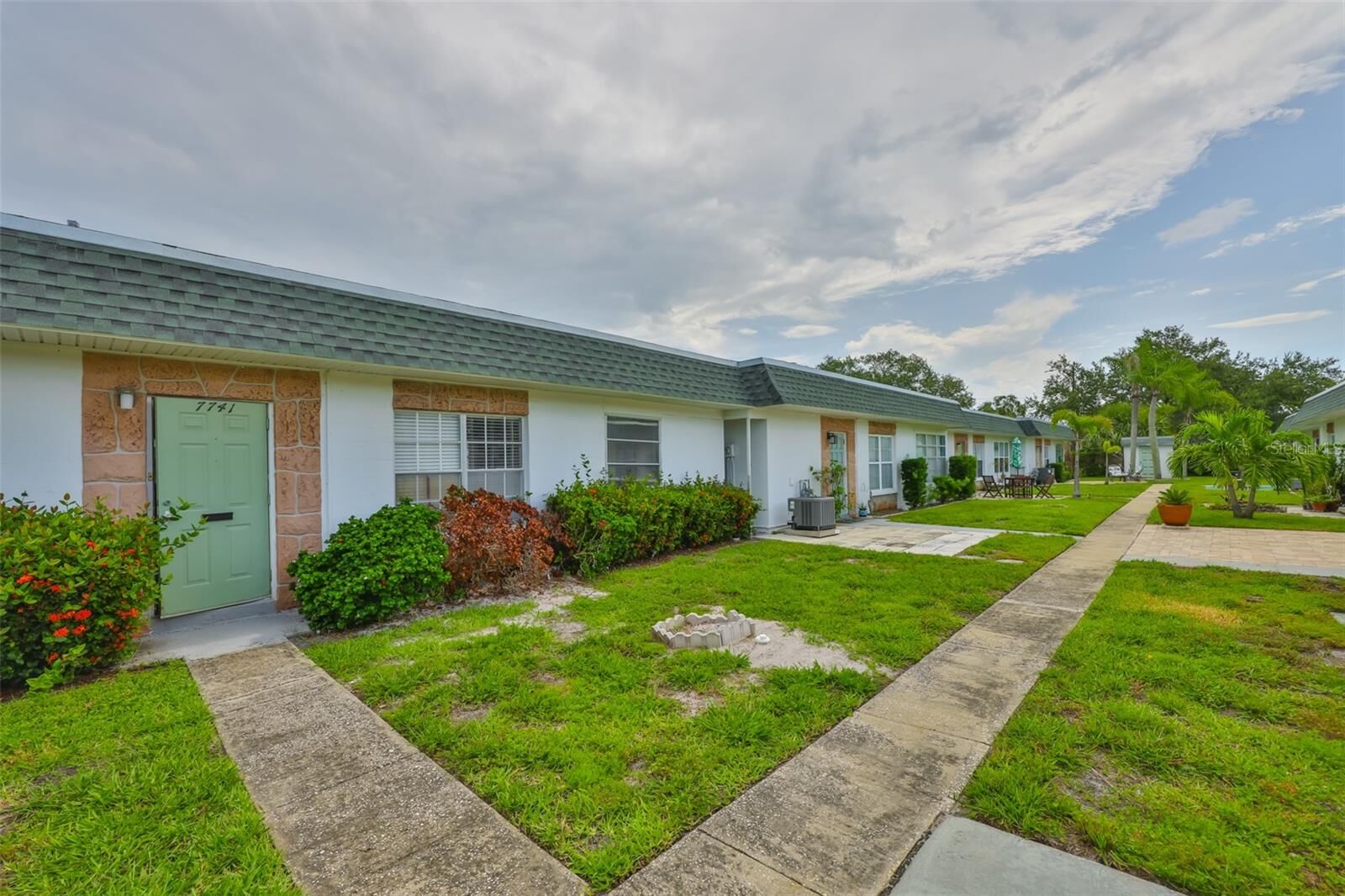 Property Photo: 7741 39th Avenue N FL 33709