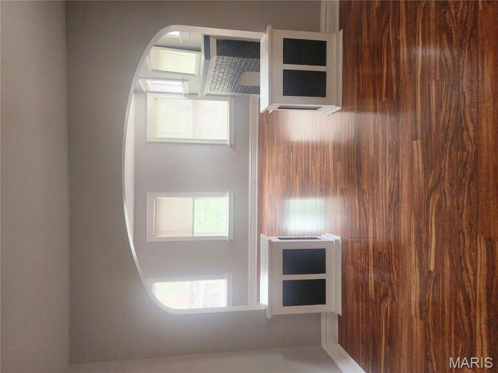 Property Photo: 3235 Minnesota Avenue 2 MO 63118