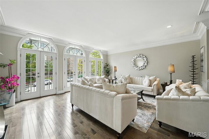 Property Photo:  545 North And South Road  MO 63130 