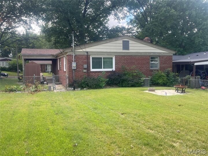 Property Photo: 7171 White Oak Lane MO 63130