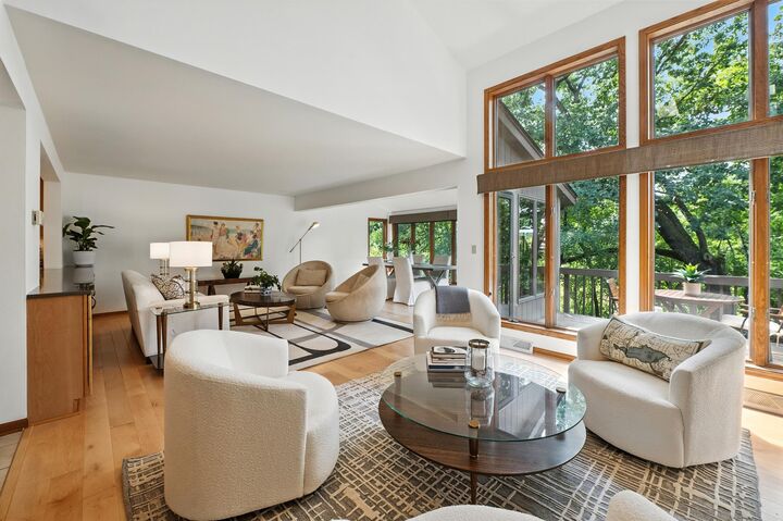 Property Photo:  3826 Nagawicka Shores Dr  WI 53029 