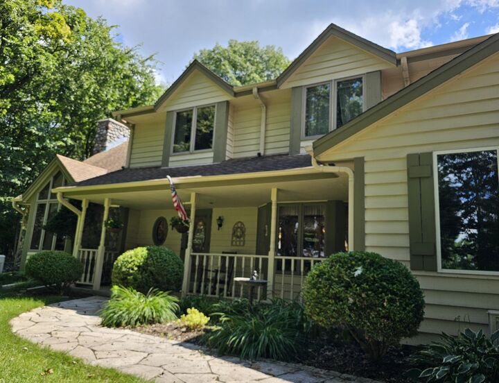 Property Photo:  509 Wildwood Rdg  WI 53017 