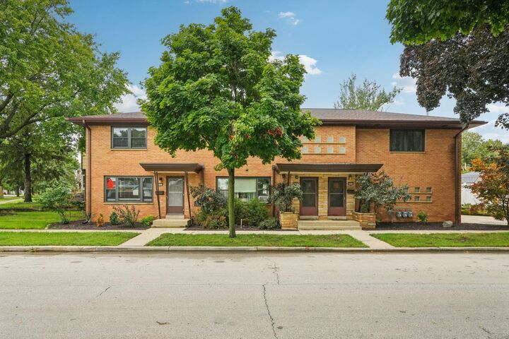 9707 W Metcalf Pl 9711  Milwaukee WI 53222 photo