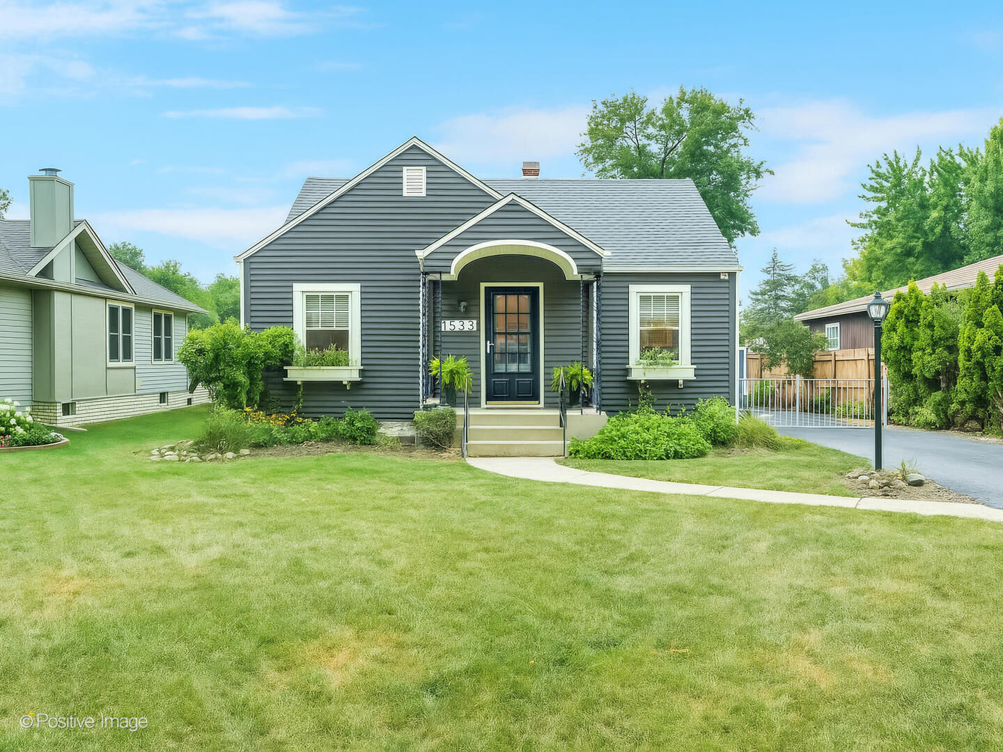 Property Photo:  1533 Burr Oak Road  IL 60430 