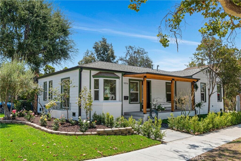 Property Photo:  1016 Highland Avenue  CA 91202 