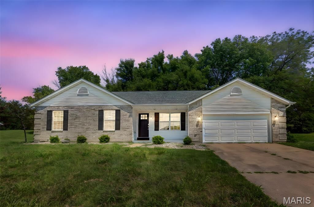 Property Photo: 25 Clark Drive IL 62208