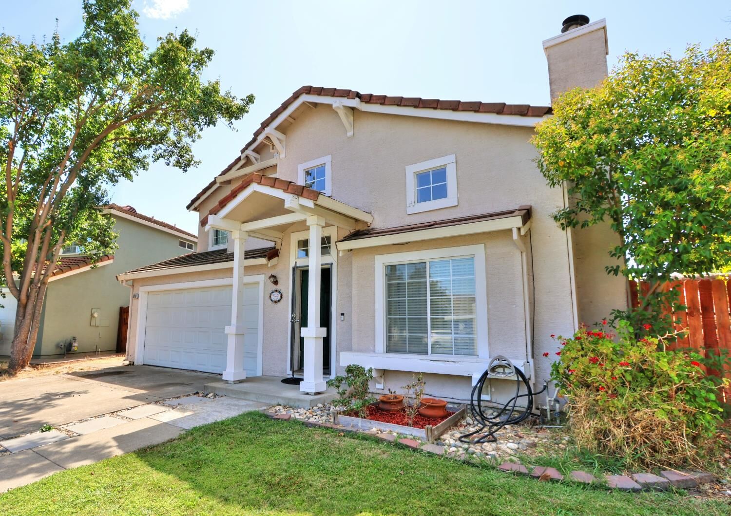 Property Photo: 6701 Venetian Court CA 95758