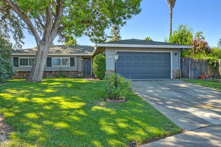 Property Photo: 6820 Brooknoll Court CA 95621