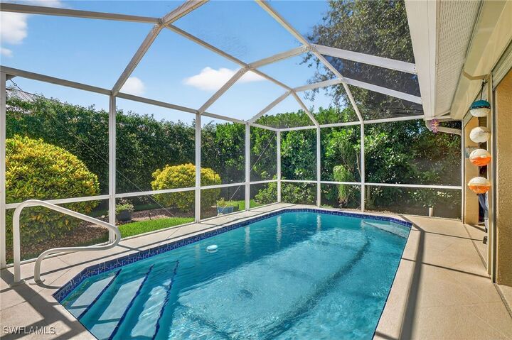 Property Photo:  5 Tahiti Road  FL 34145 