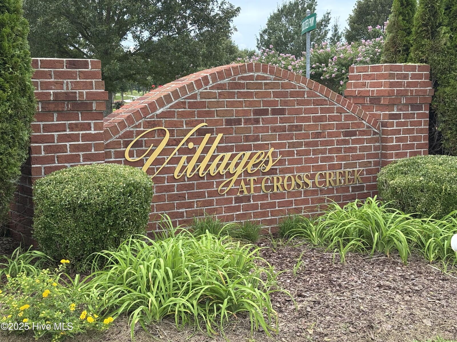 Property Photo:  117-121 Savannah Circle N  NC 27870 