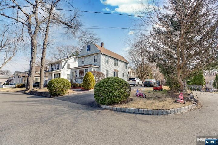 Property Photo:  5 Lawrence Avenue  NJ 07628 