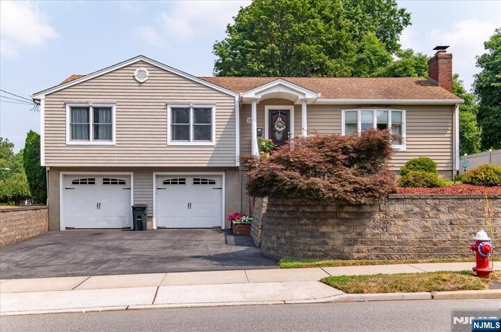 Property Photo:  130 Howland Avenue  NJ 07661 