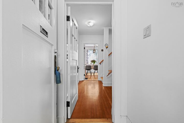 Photo de la propriété:  5520 Stanley Place  NS B3K 2E7 