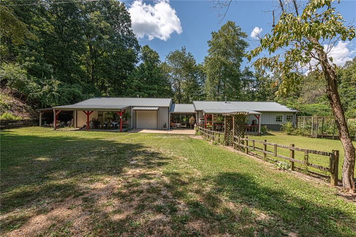 Property Photo: 15511 Red Fox Drive AR 72704