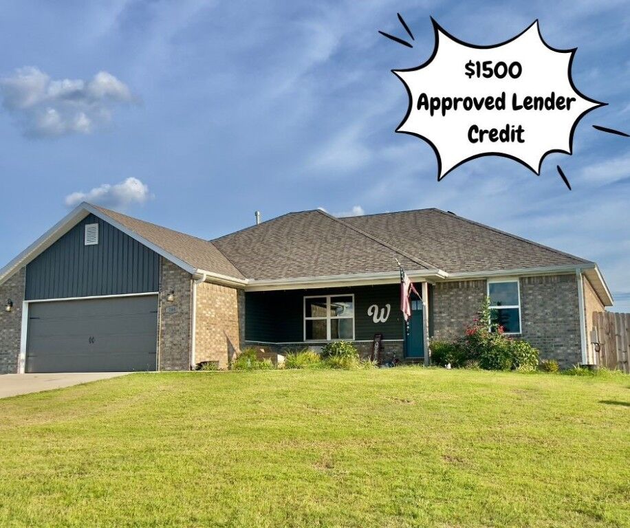 Property Photo: 166 Youngblood Place AR 72740