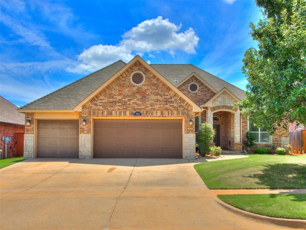 Property Photo:  6016 NW 152nd Street  OK 73013 