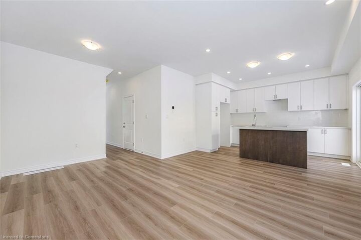Property Photo:  205 Thames Way 18  ON L0R 1W0 