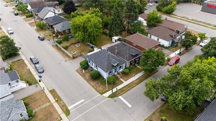 Property Photo: 9 Dundee Street ON N3R 4L9