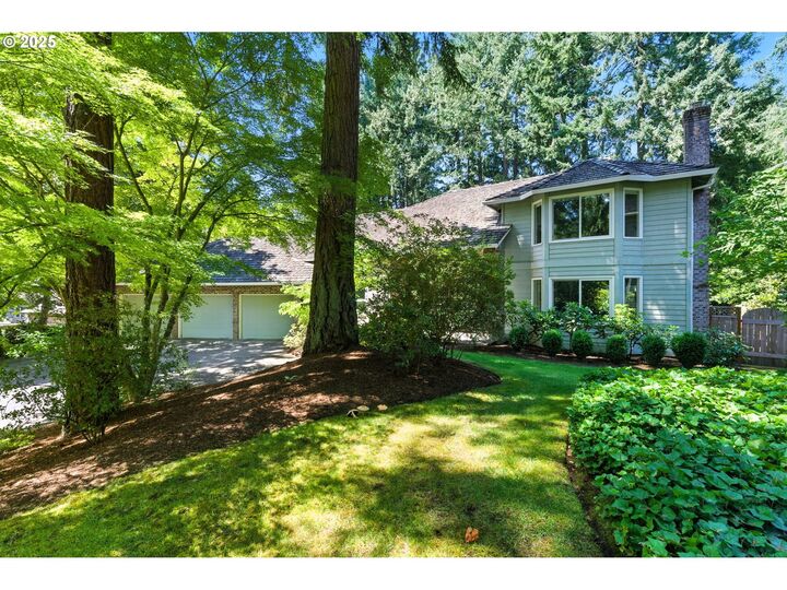 Property Photo:  1075 Schukart Ln  OR 97034 