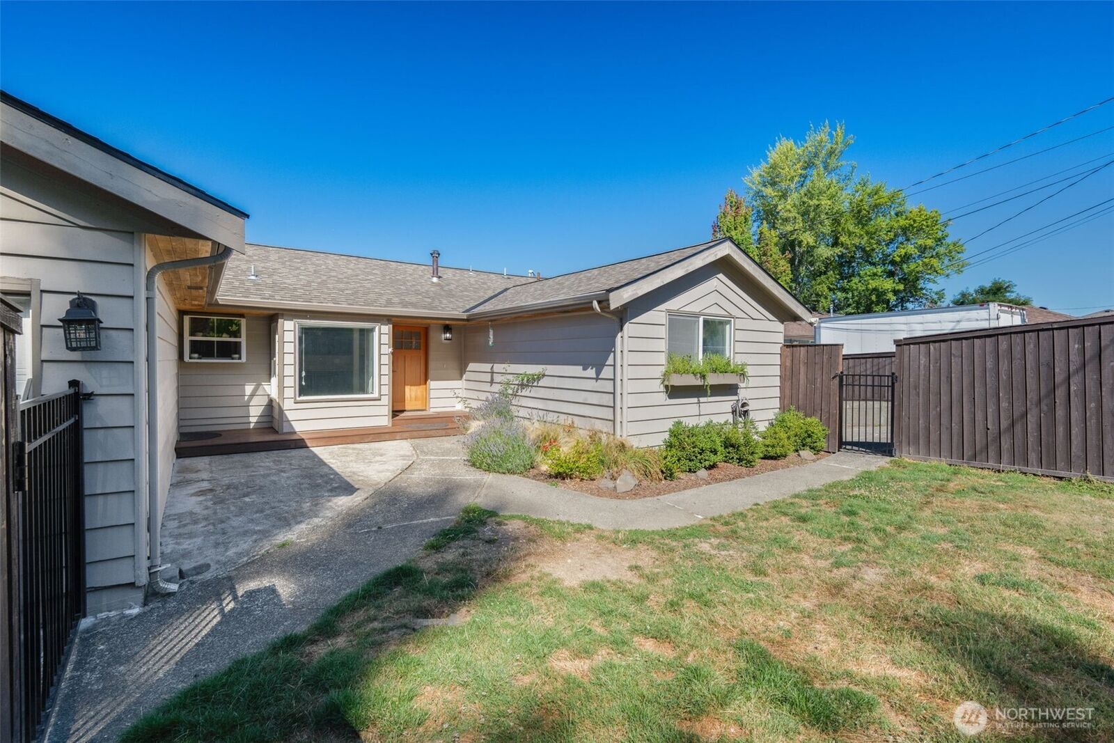 Property Photo: 21845 15th Avenue S WA 98198