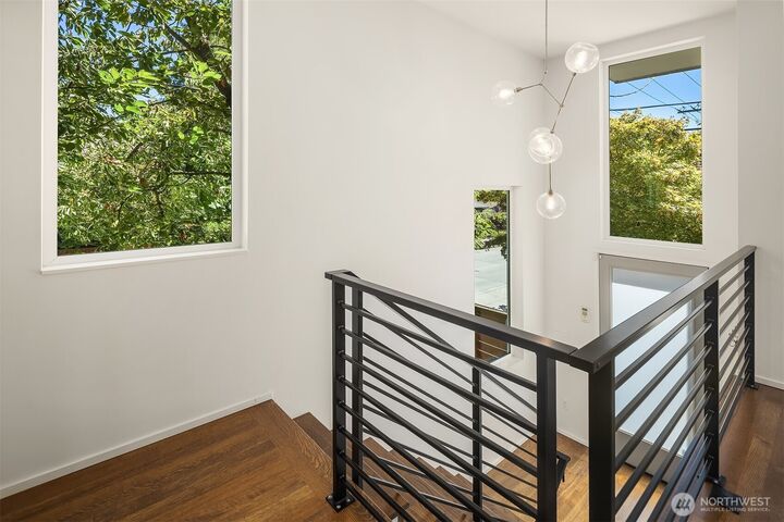 Property Photo:  1256 NE 89th Street  WA 98115 