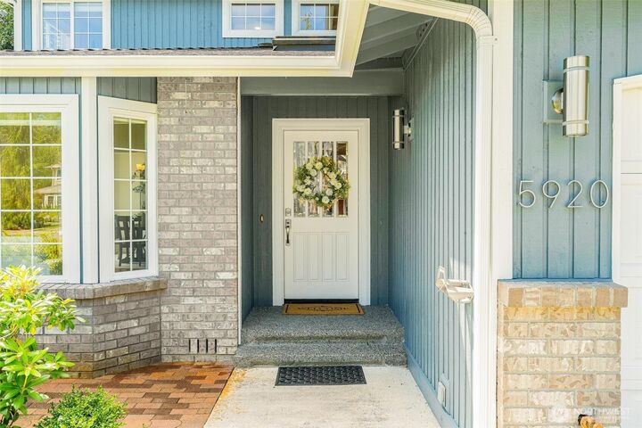 Property Photo:  5920  157th Street SW  WA 98026 