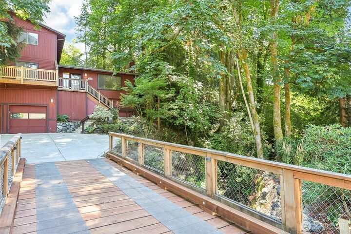 Property Photo:  19708  35 Avenue NE  WA 98155 